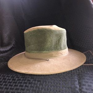 “Safari” hat